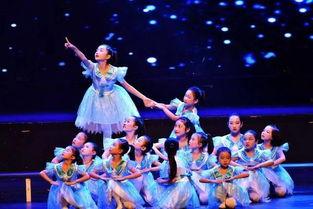 快乐简单的成人舞蹈视频,跟随成人舞蹈视频，解锁简单快乐舞步