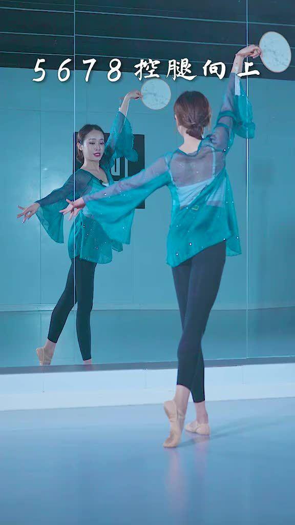 成人小围裙舞蹈视频教学,轻松学会成人舞蹈技巧