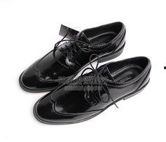 成人黑色演出皮鞋视频大全,黑色皮鞋演绎舞台魅力——成人演出皮鞋精选集